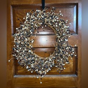 *SOLD* Pip Berry Wreath